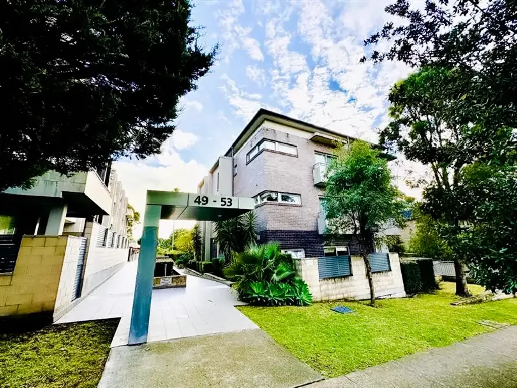 Tri-level Apartment