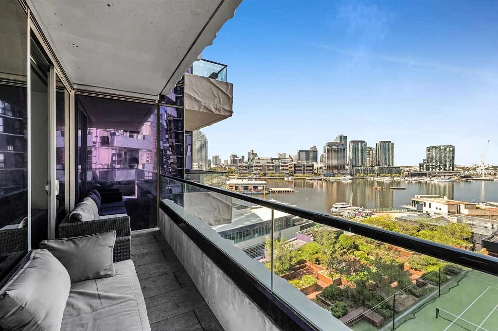 1108/231 Harbour Esplanade, Docklands, VIC 3008