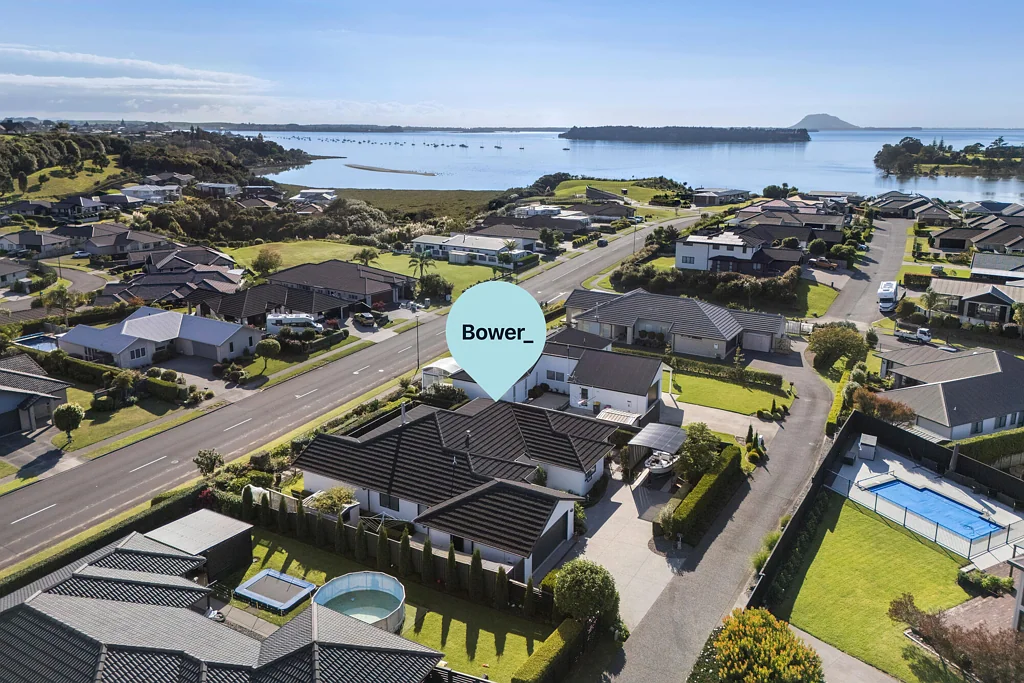 Omokoroa 4房  Premium Coastal Living with Boat Parking