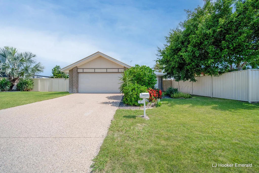 7 Hillcrest Street, Emerald, QLD 4720