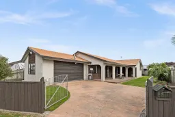 14 Bucksburn Place, Greenmeadows