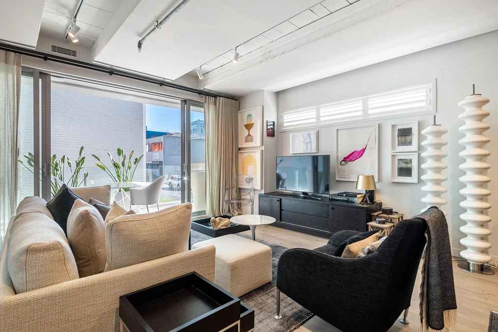 Eden Terrace 1房  A rare designer-led transformation, like no other!