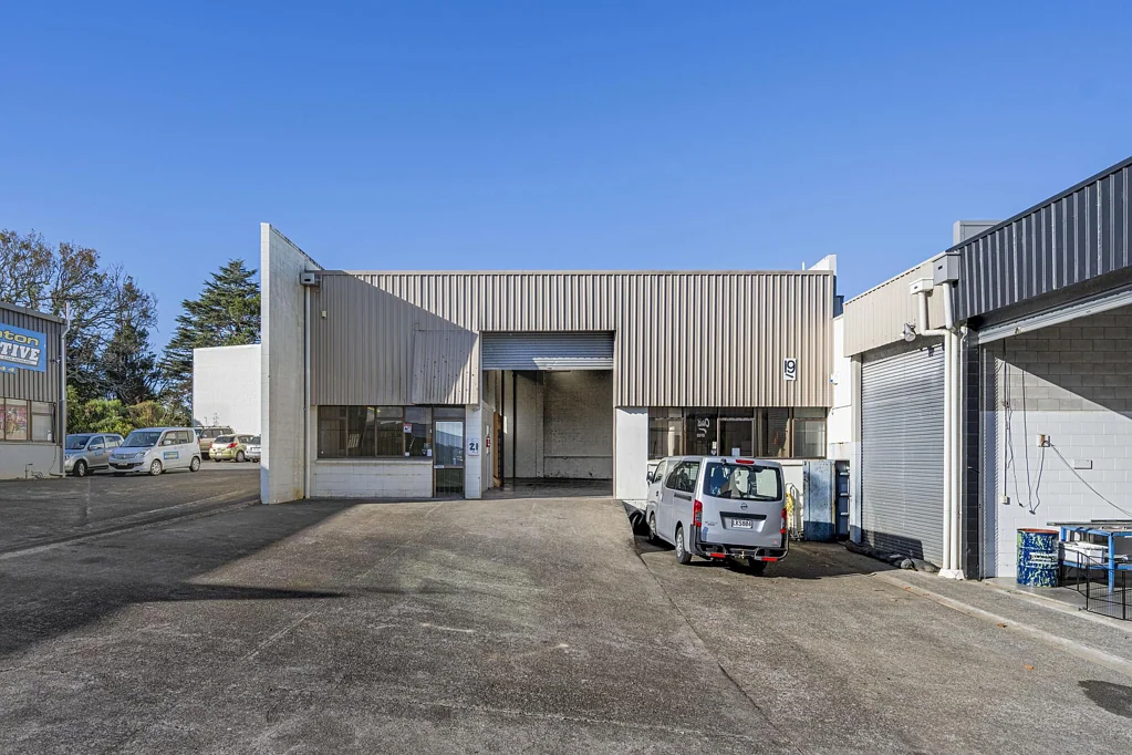 Saint Johns Tightly held St Johns industrial - 257sqm