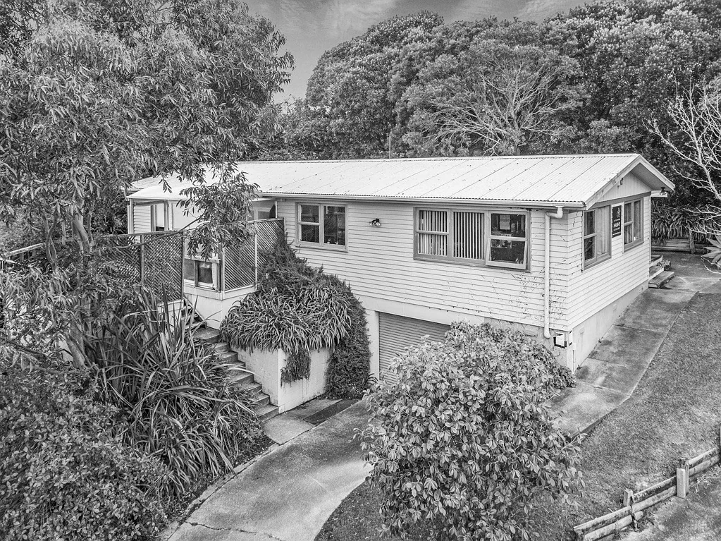 32 Waiora Road, Stanmore Bay, Rodney, Auckland