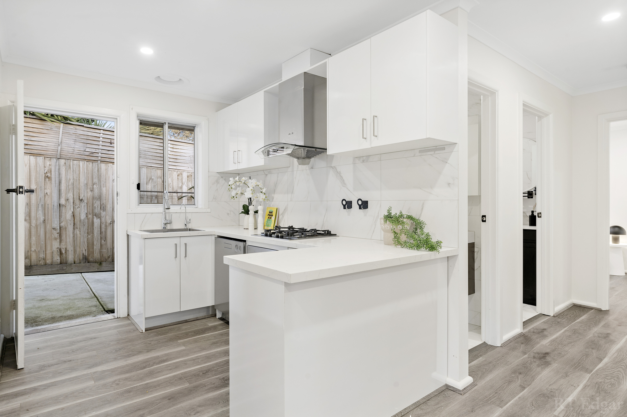 6-8 ELM TREE RD, DONCASTER VIC 3108, 0房, 0浴, Unit