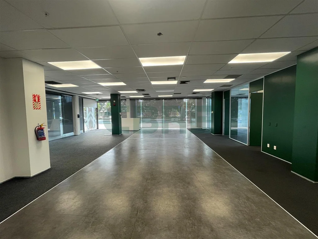 Manukau CBRE - Options on Osterley