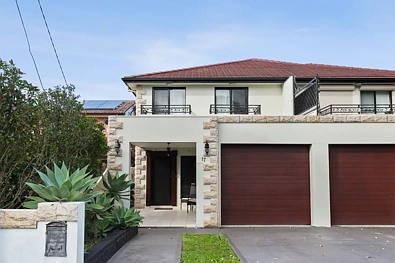 Yagoona 4房 时尚、宽敞、便利的现代家庭生活 Contemporary Family Living with Style, Space & Convenience