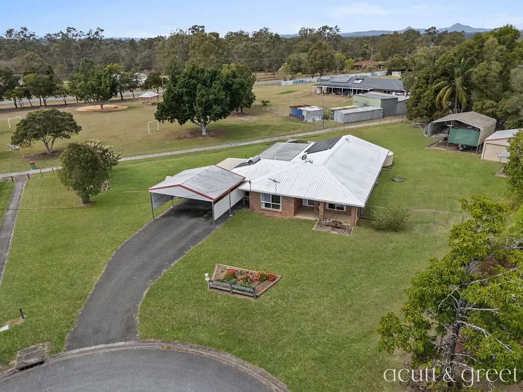 7 Eucalyptus Place, Walloon, QLD 4306