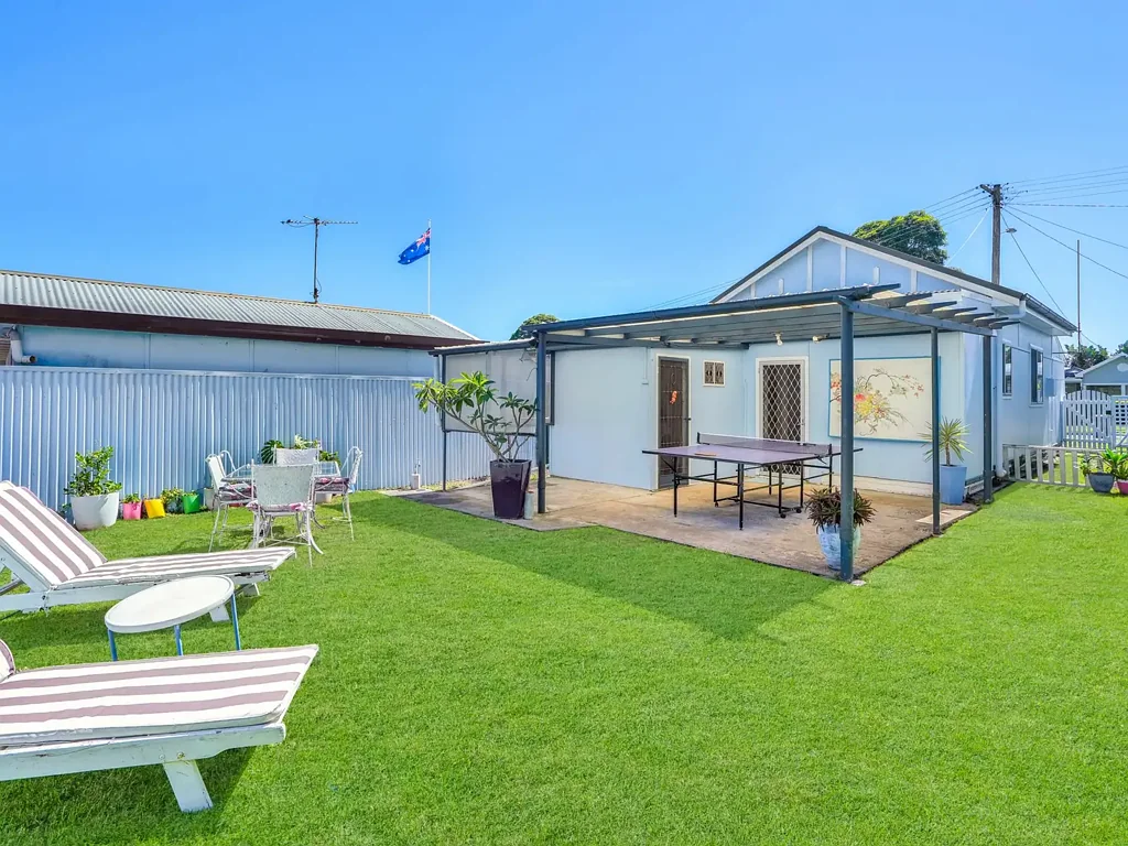 Currarong 3 Bedroom Family home for over 80 years!