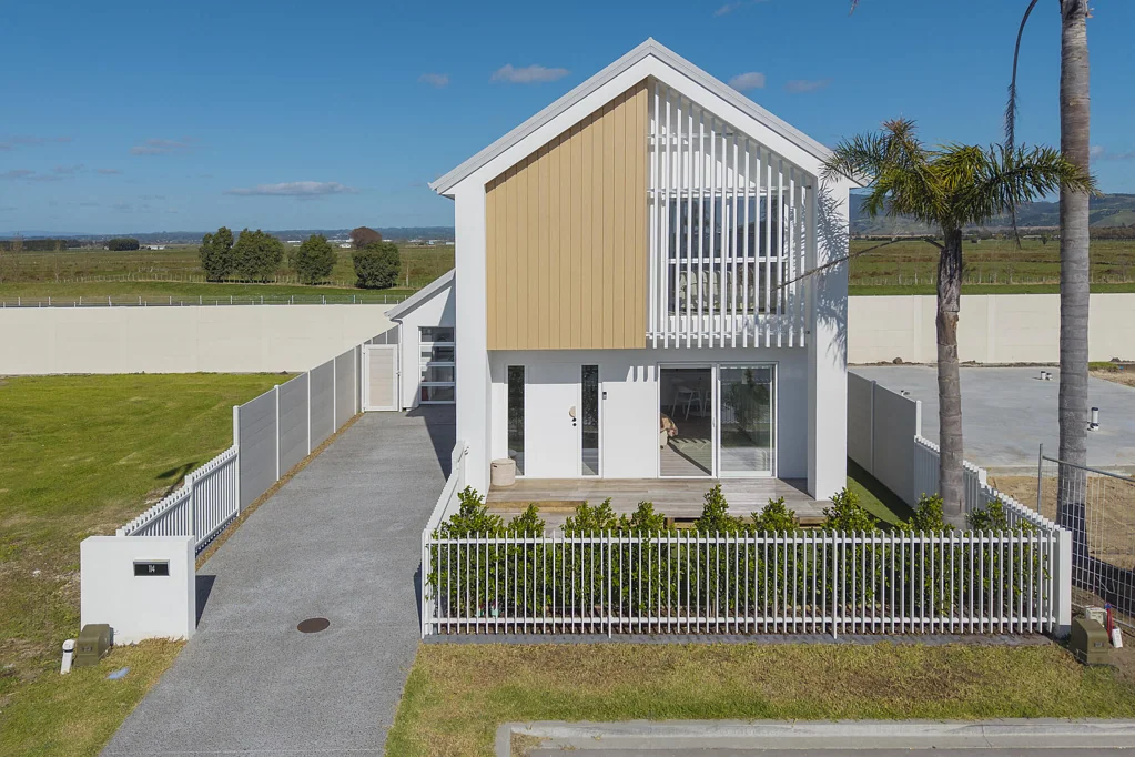 Papamoa 4房  Impeccable Design, Exceptional Living.