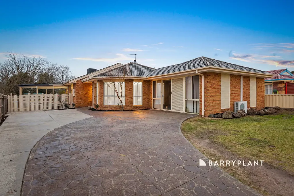 Narre Warren 4침실 Your Dream Family Oasis with Room to Work, Live & Play!