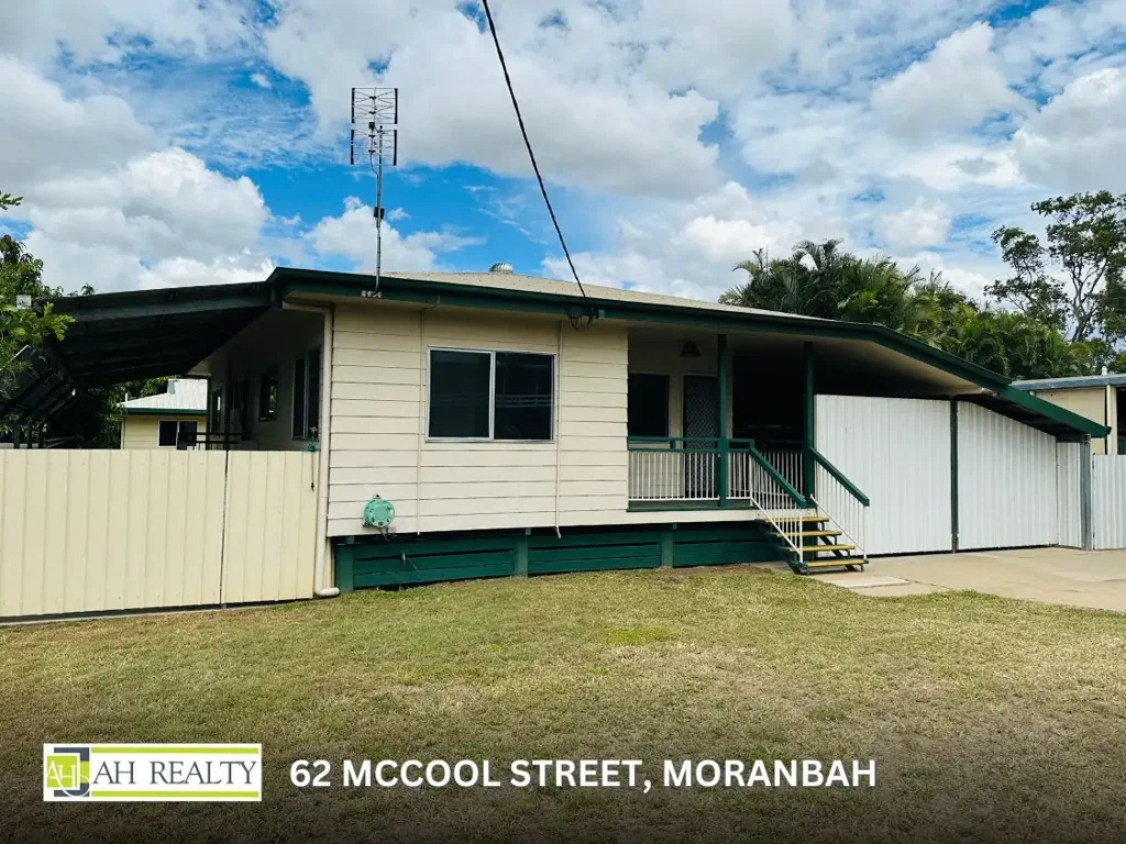 Moranbah 5 Slaapkamer LARGE HOUSE WITH 2 BED GRANNY FLAT - HIGH RETURNS - 9x5m SHED, OUTDOOR BAR & ENTERTAINMENT AREA