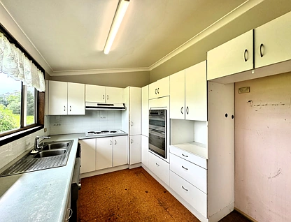 876 Upper Lansdowne Road, Upper Lansdowne, North Coast, 4 Kuwarto, 1 Banyo, House