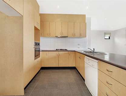 2/8 Saxonwood Drive, Vermont South, East Melbourne, 3 침실, 2 욕실, Apartment