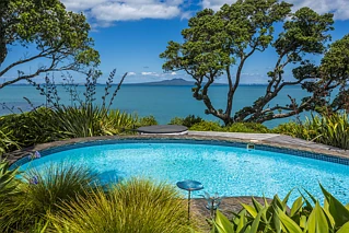 62 Sharon Road, Waiake, North Shore City