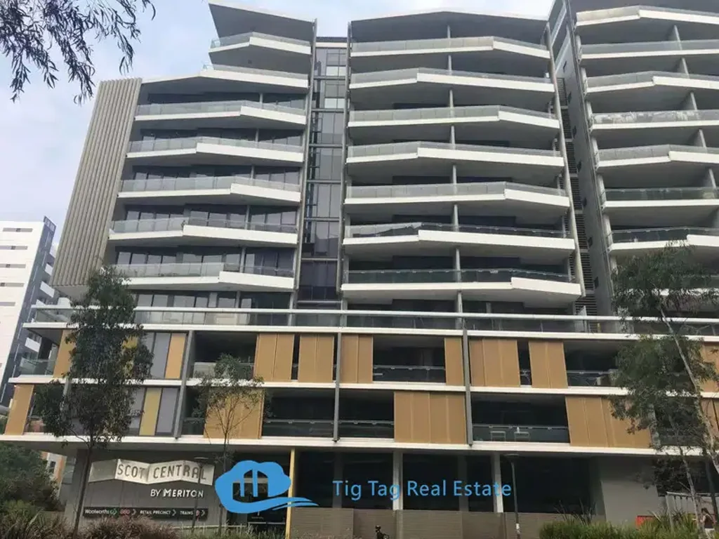 Meriton 1 Bedroom Apartment in the Heart of Mascot, with Swimming Pool, Gym and Spa