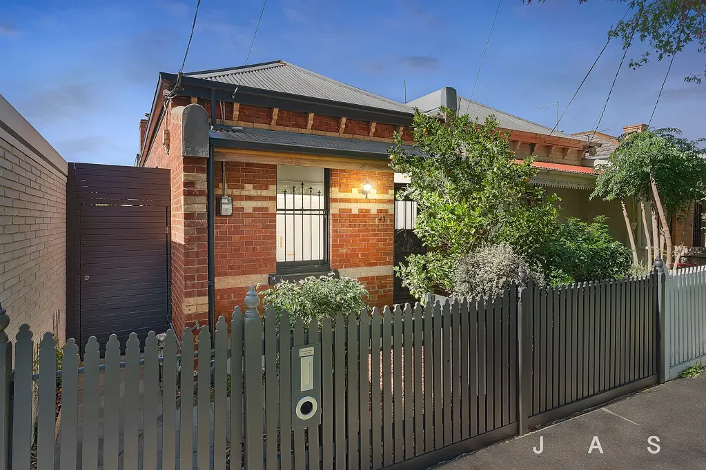 43 Hamilton Street, Seddon, VIC 3011