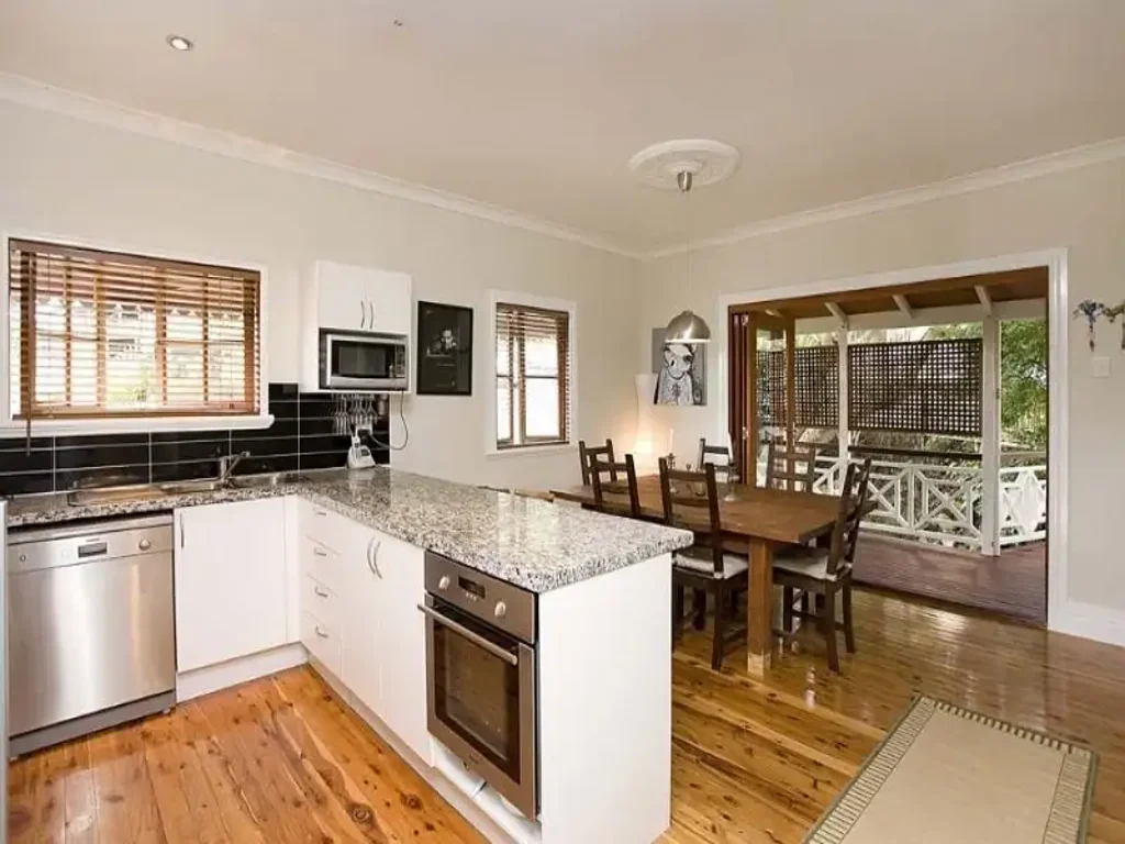 Four bedroom Queenslander living in the heart of Red Hill
