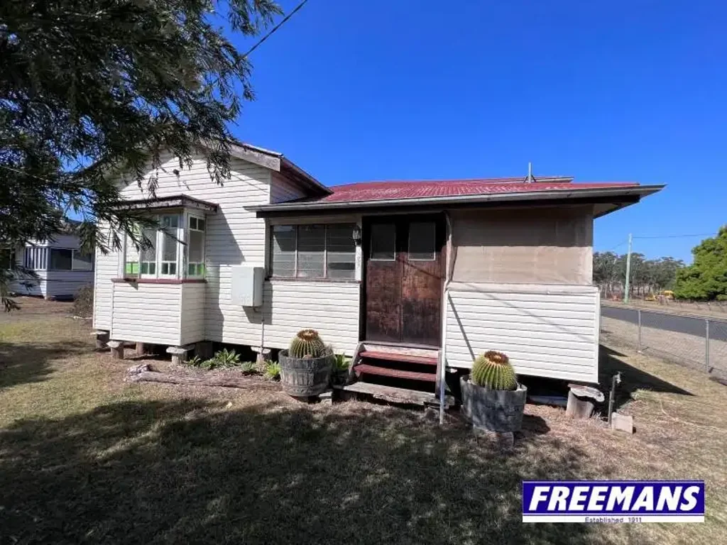 Kingaroy 3ਬੈੱਡਰੂਮ Residential B 1,012m2 corner allotment