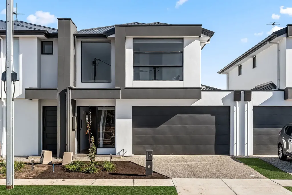 Glengowrie 4 Bedroom A Contemporary Taste of the Coast.