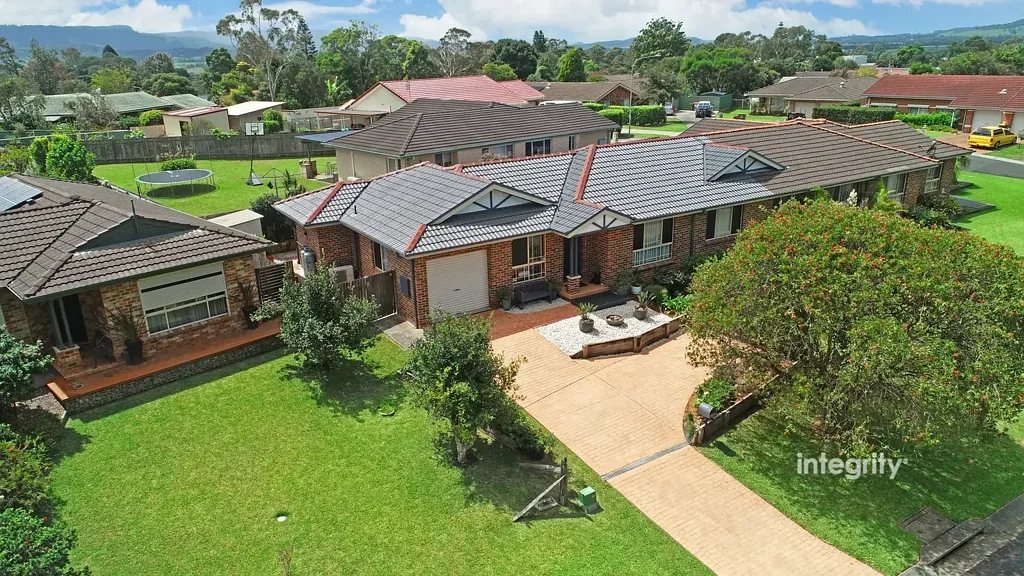58 Yeovil Drive, Bomaderry, NSW 2541