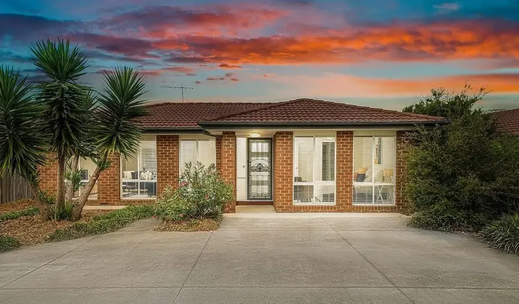 Stunning 3-Bedroom Family Home in the Heart of Hoppers Crossing