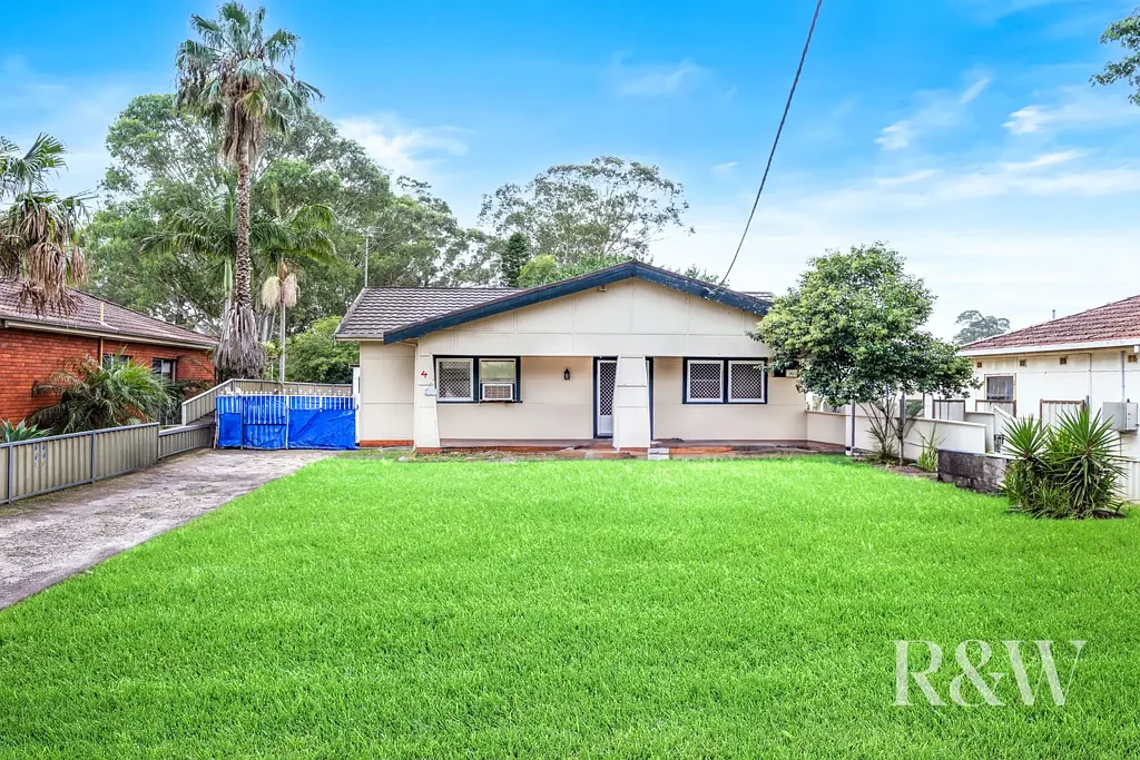 4 James Street, Ingleburn, NSW 2565