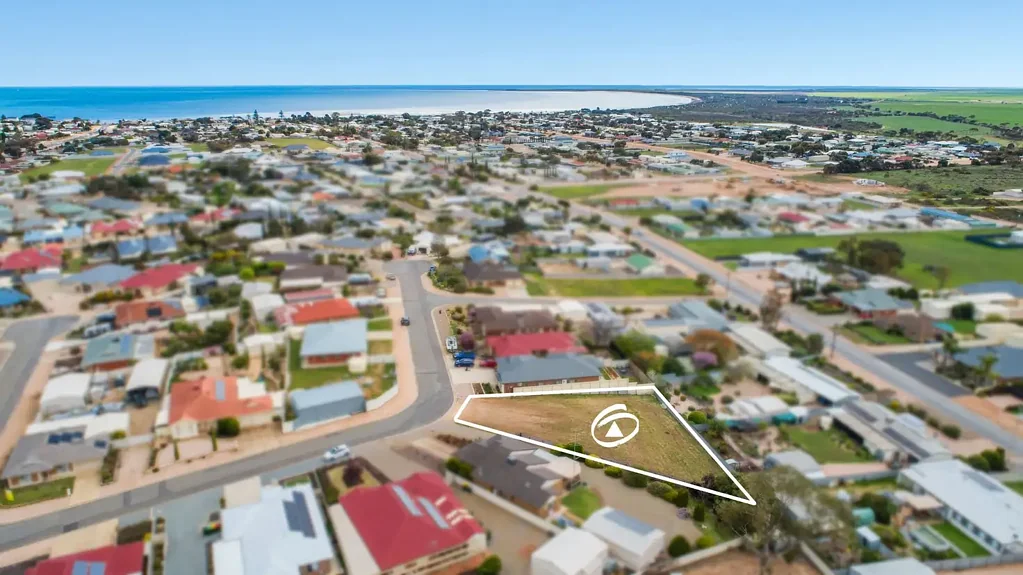 10 Harbison Street, Moonta Bay, SA 5558
