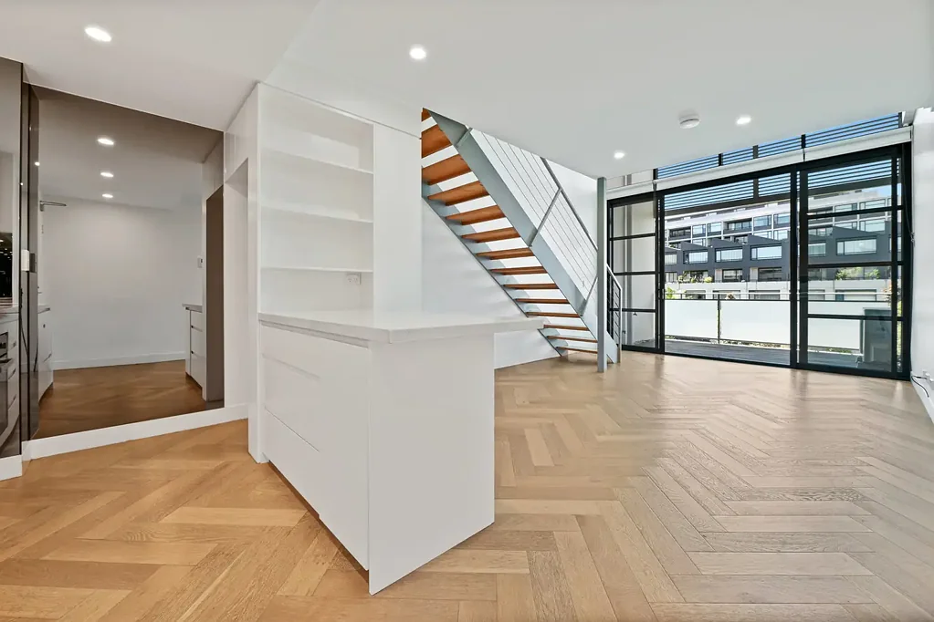 Light filled New York loft style apartment