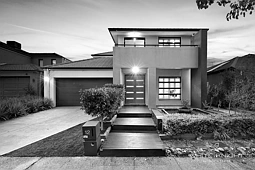 12 Westerfolds Terrace, Caroline Springs