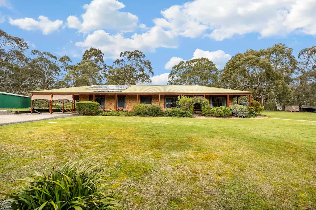 87 Dixon Road, Gisborne, VIC 3437