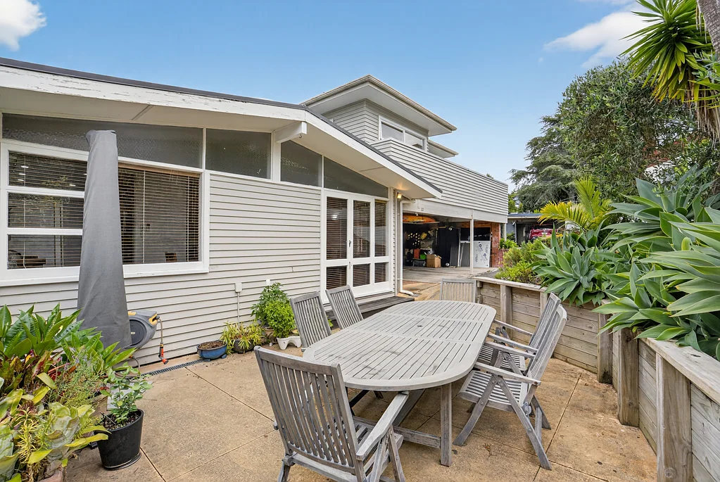 12 Garmons Way, Castor Bay, North Shore City, Auckland