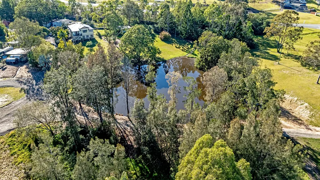 Waterford 3침실 Strategic Acreage Holding - Returning $300,000+ per annum