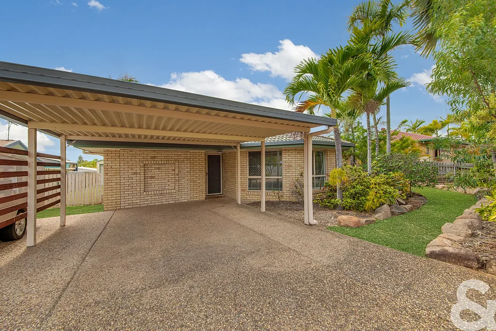 4 Dunstall Street, Clinton, QLD 4680