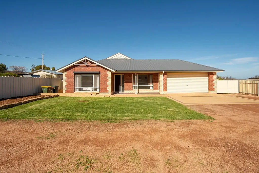 23 Third Street, Napperby, SA 5540
