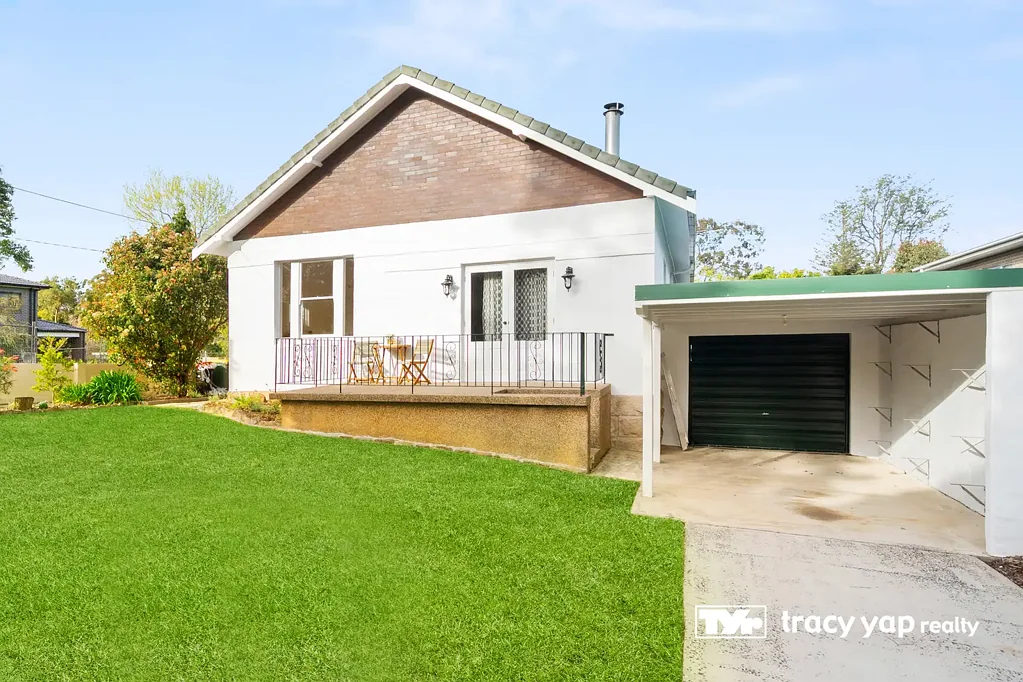 Epping 4Phòng ngủ Double-Brick Family Home in Prime Epping