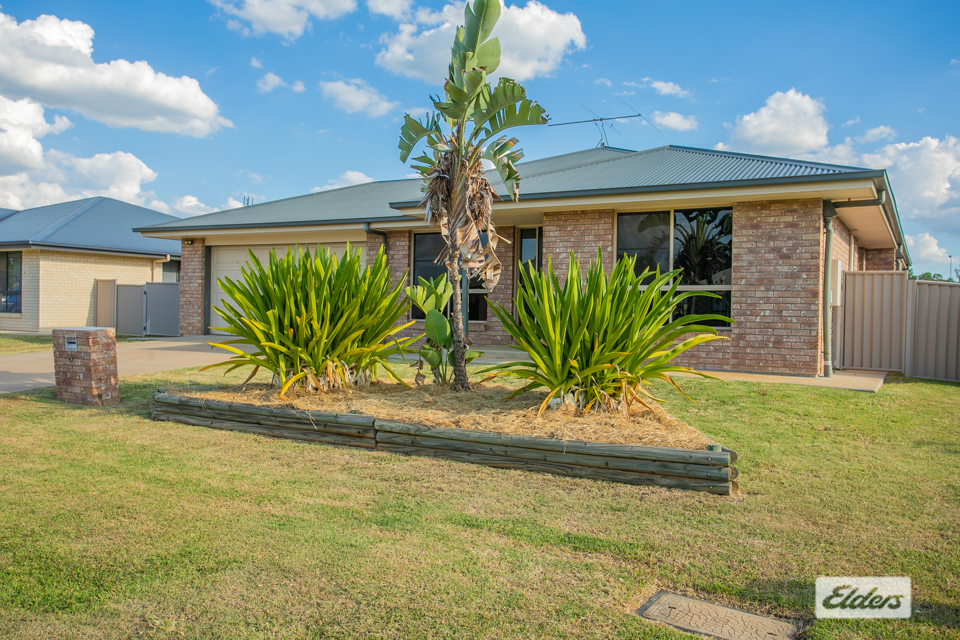 8 SHERIDAN ST, CHINCHILLA QLD 4413, 0 habitaciones, 0 baños, House