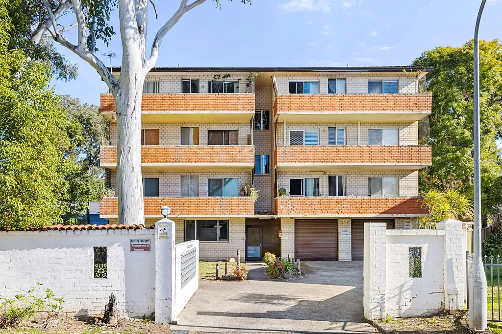 35/1 Waterside Crescent, Carramar, NSW 2163