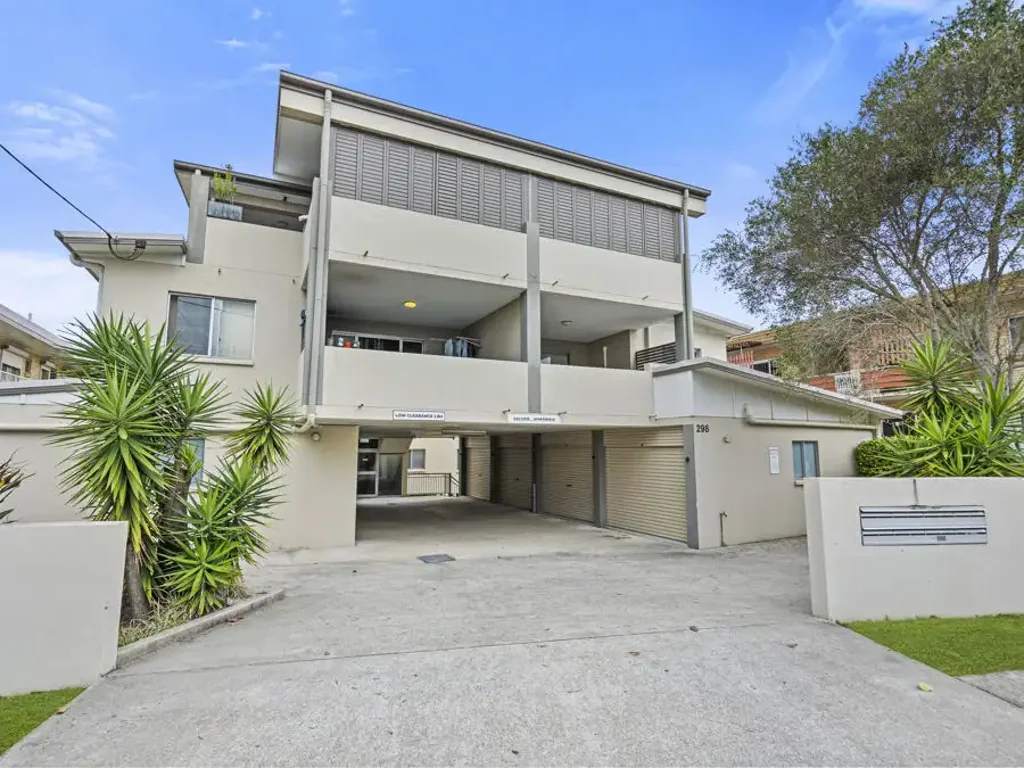 2/298 Cavendish Road, Coorparoo, QLD 4151