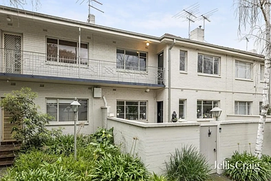 Brighton 2房 特色、舒适与优越地段 Character, comfort and a compelling location