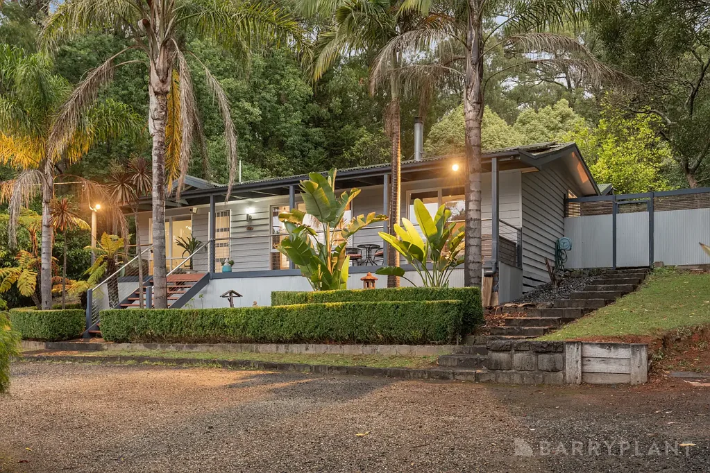 46 First Avenue, Cockatoo, VIC 3781