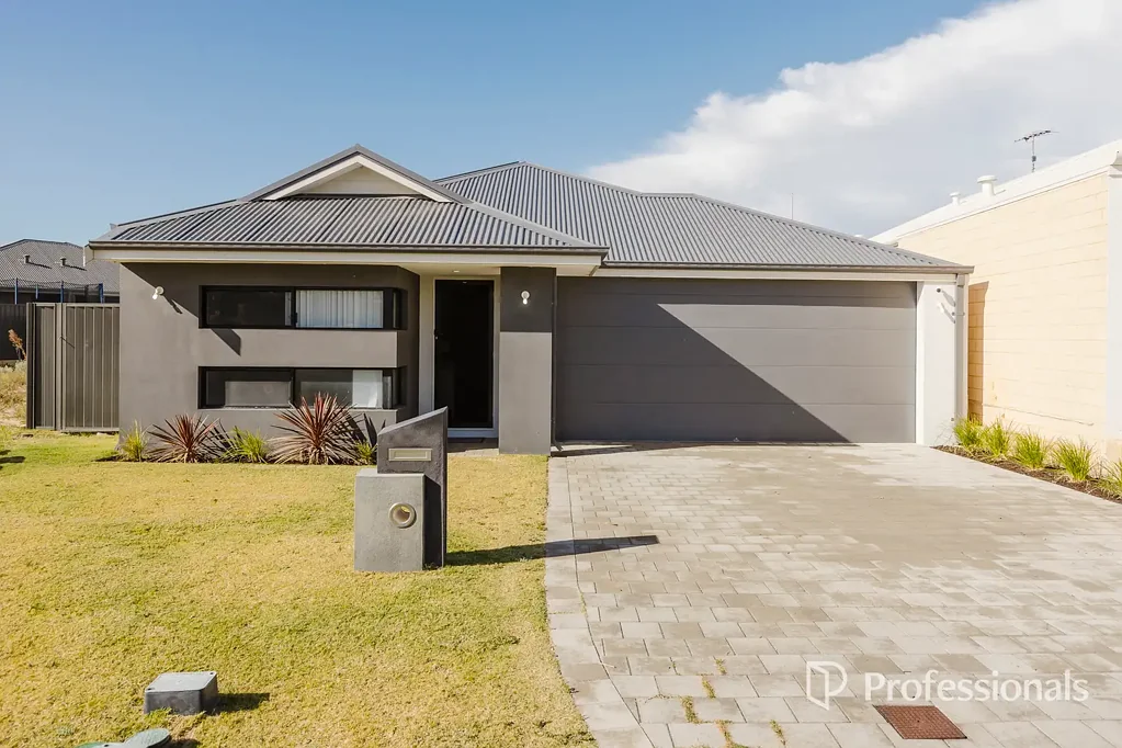 21 Abercrombie Avenue, Yanchep, WA 6035