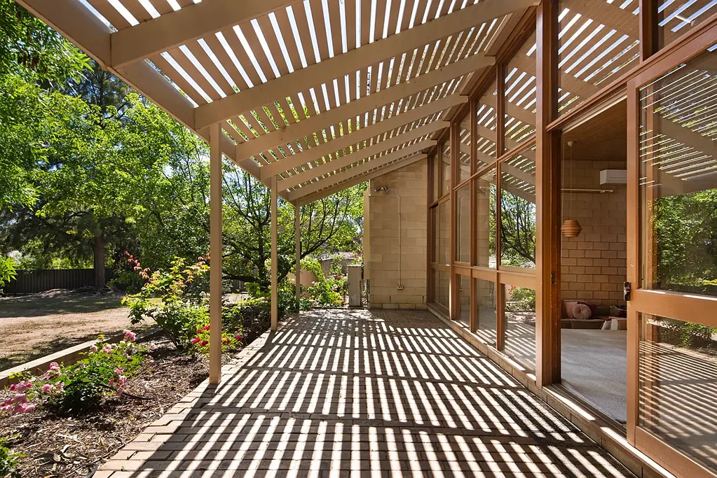 Strathdale 4chambre Architectural oasis in leafy Strathdale