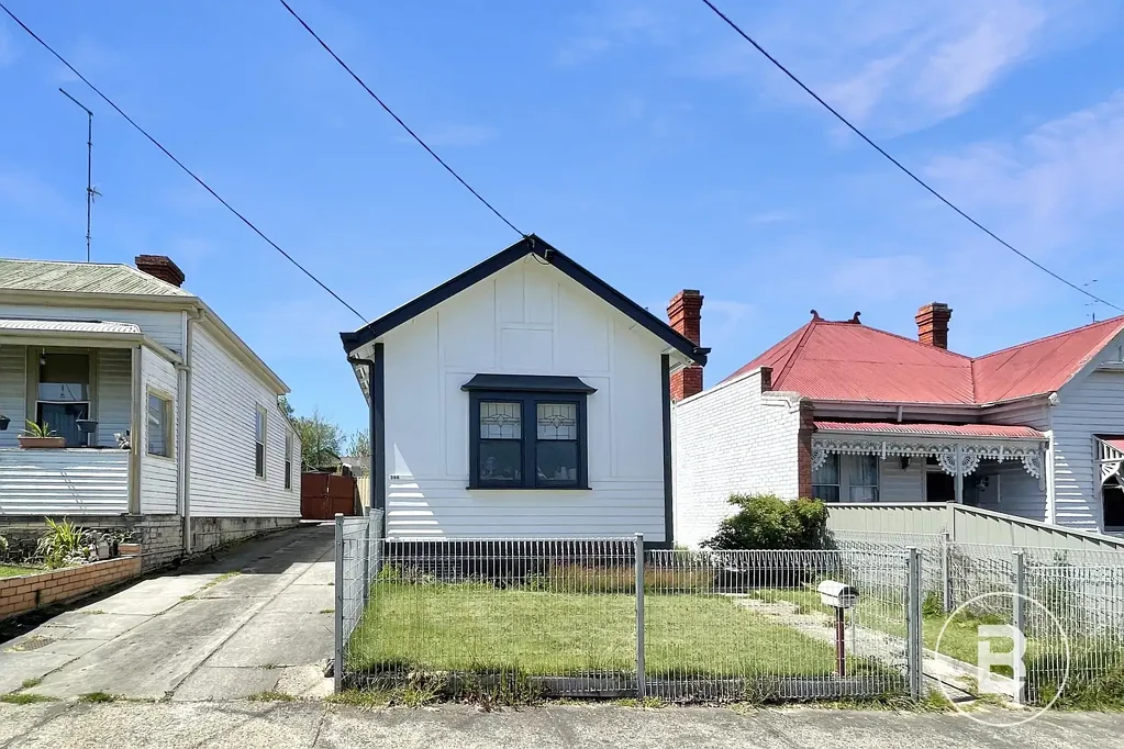 FRESHLY RENOVATED CENTRAL PROPERTY