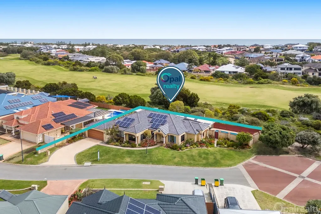 8 Sao Jorge Green, Secret Harbour, WA 6173