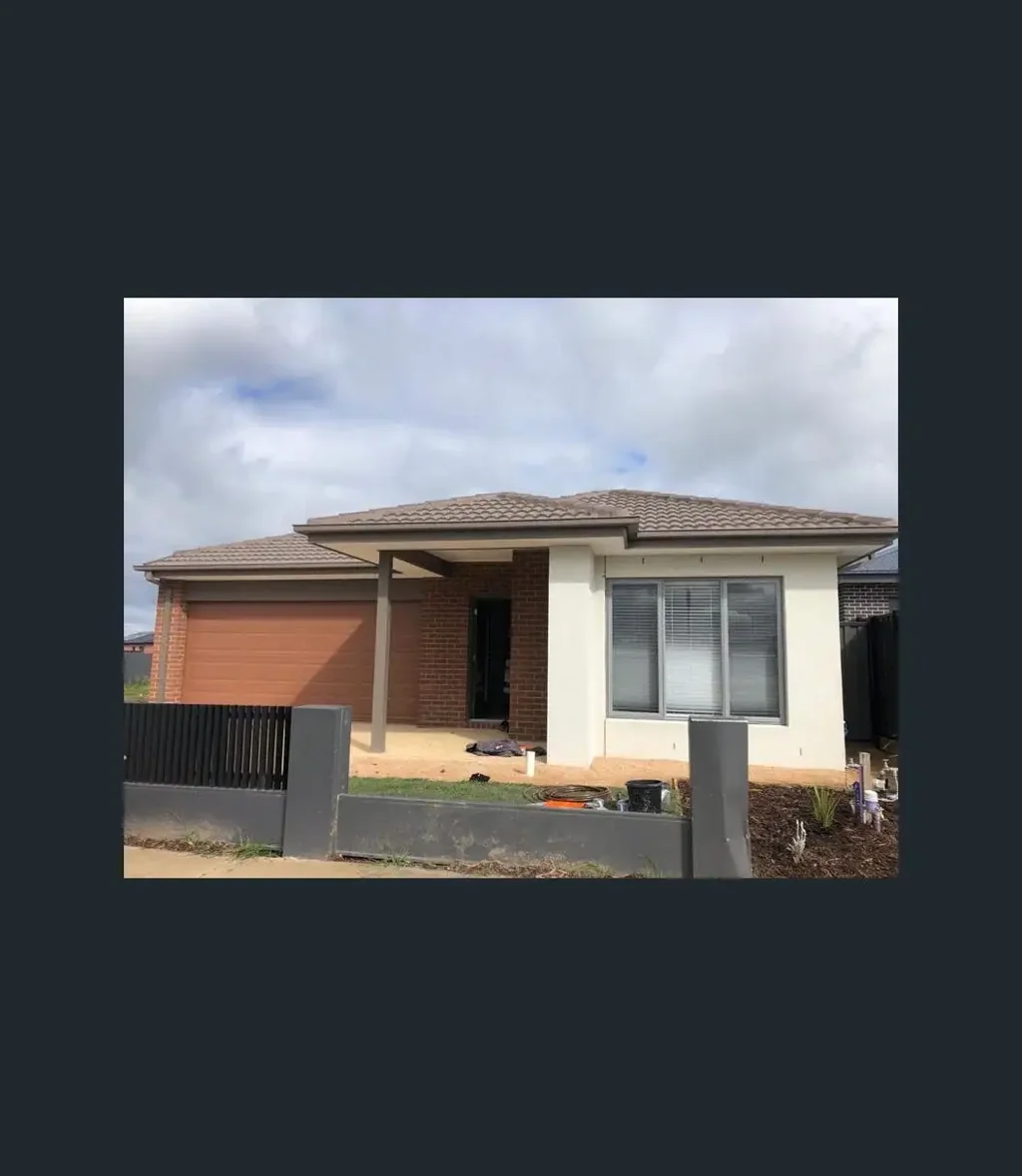 Modern Family Home in Craigieburn - 4 Beds, 2 Baths, 2 Car Spaces!