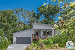 110 Lake Forest Drive, Murrays Beach