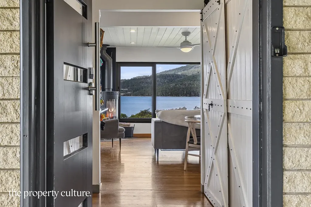 Dover 4 Bedroom Coastline Views In The Ultimate Location