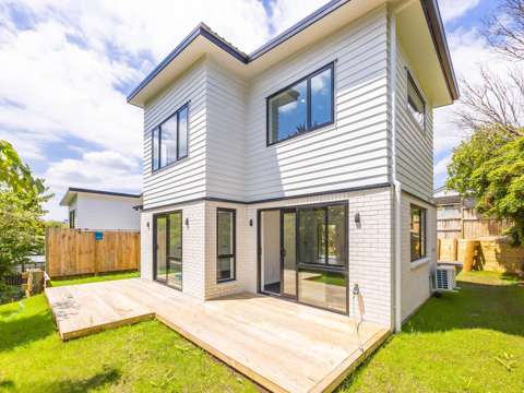Glenview 3房  Your Dream Townhouse Awaits in Sunnyhills!