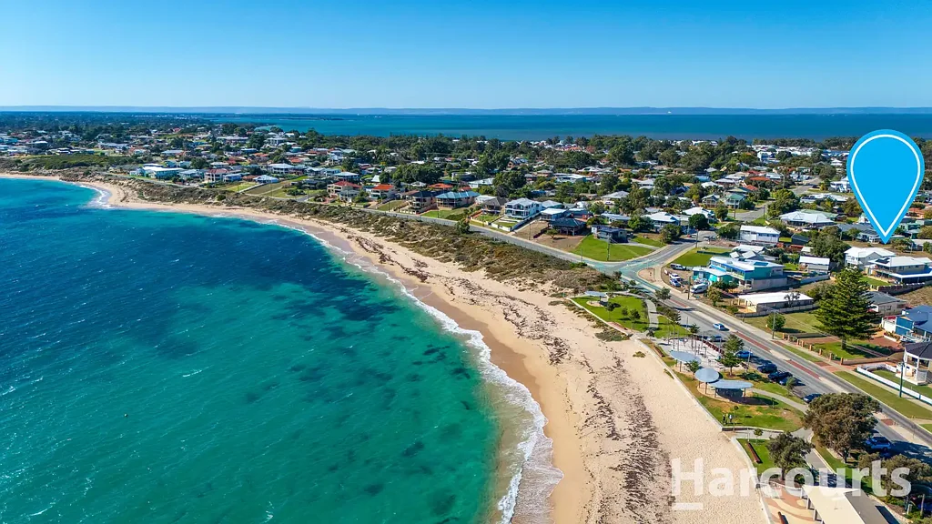 Beachside Cottage Charm
